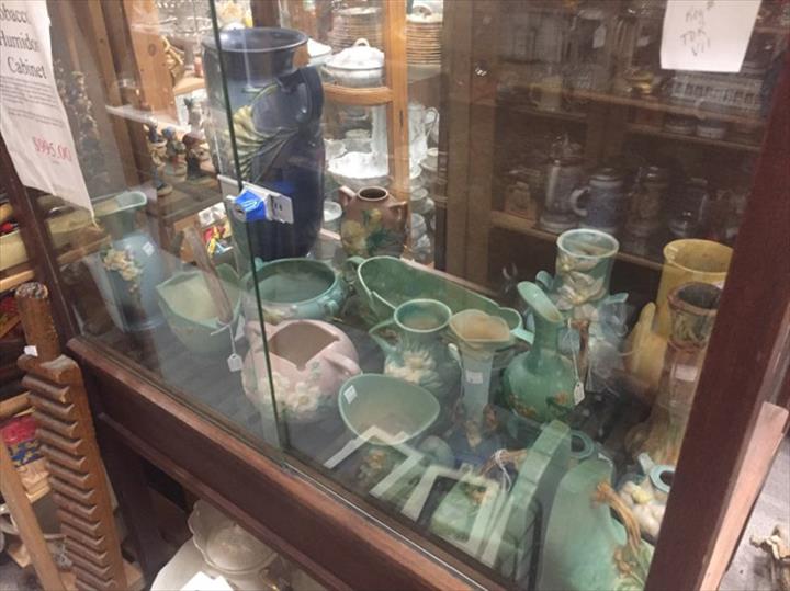 English River Antiques & Collectibles - Antique Store - Kalona, IA